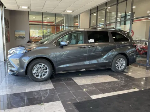 Another view of 2025 Toyota Sienna XLE for sale in Kansas City, MO at Jay Wolfe Toyota