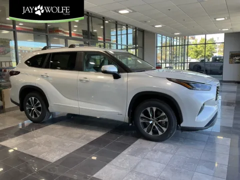 Unknown 2025 Toyota Highlander Hybrid XLE for sale in Kansas City, MO