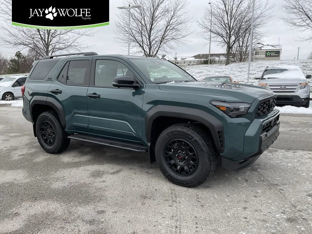 Green 2025 Toyota 4Runner TRD Off-Road Premium for sale in Kansas City, MO