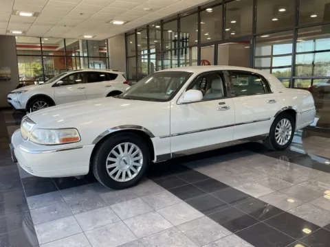 Another view of 2004 Lincoln Town Car Ultimate for sale in Kansas City, MO at Jay Wolfe Toyota