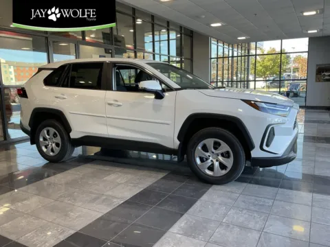 White 2025 Toyota RAV4 LE for sale in Kansas City, MO