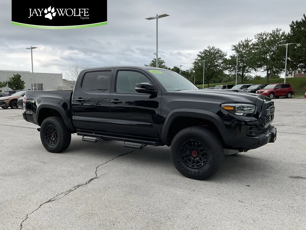 Black 2022 Toyota Tacoma TRD Pro for sale in Kansas City, MO