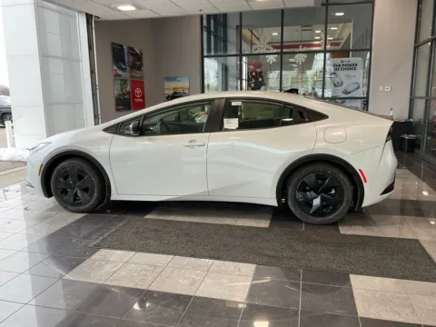 More photos of 2026 Toyota Prius LE at Jay Wolfe Toyota, MO