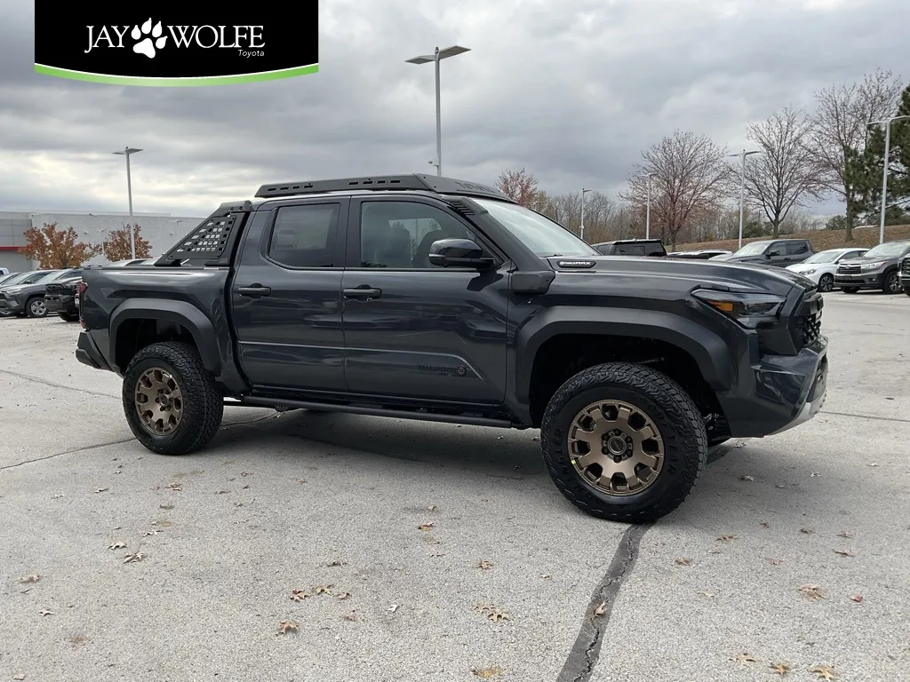 2025 Toyota Tacoma Hybrid Trailhunter for sale in Kansas City, MO