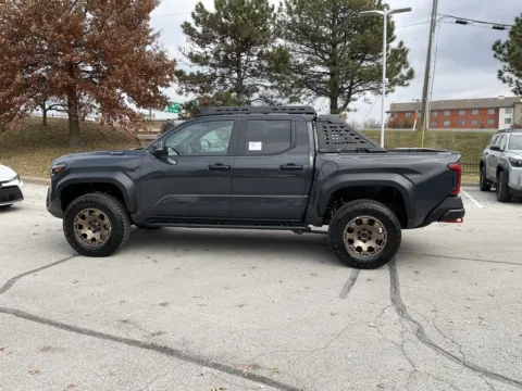 More photos of 2025 Toyota Tacoma Hybrid Trailhunter at Jay Wolfe Toyota, MO