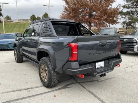 More photos of 2025 Toyota Tacoma Hybrid Trailhunter at Jay Wolfe Toyota, MO