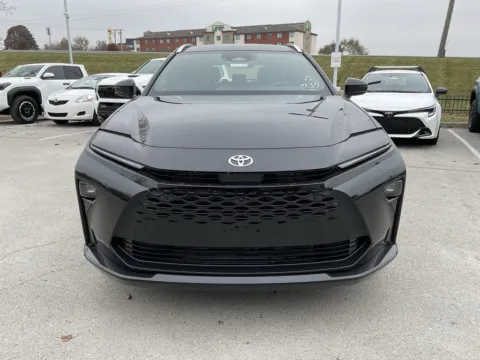 Photos of 2025 Toyota Crown Signia Limited for sale in Kansas City, MO at Jay Wolfe Toyota