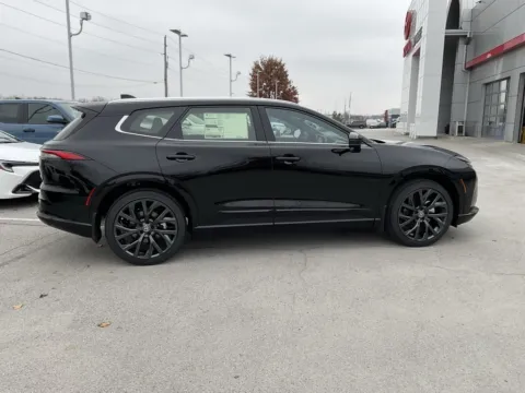 More photos of 2025 Toyota Crown Signia Limited at Jay Wolfe Toyota, MO