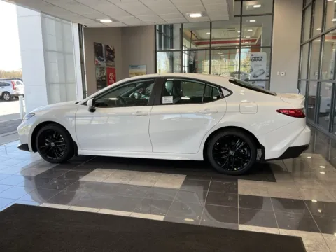 More photos of 2026 Toyota Camry SE at Jay Wolfe Toyota, MO
