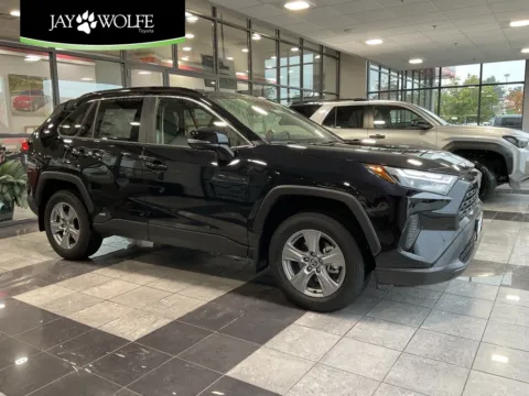 Black 2025 Toyota RAV4 Hybrid XLE for sale in Kansas City, MO