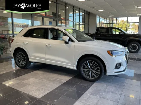 White 2021 Audi Q3 Premium for sale in Kansas City, MO