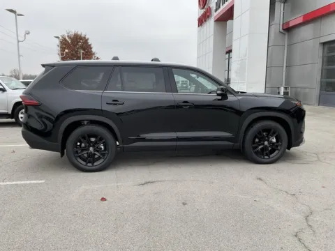 More photos of 2026 Toyota Grand Highlander Hybrid MAX Limited at Jay Wolfe Toyota, MO