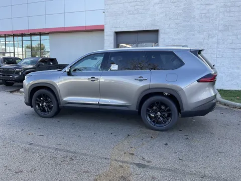 More photos of 2026 Toyota Grand Highlander Limited at Jay Wolfe Toyota, MO
