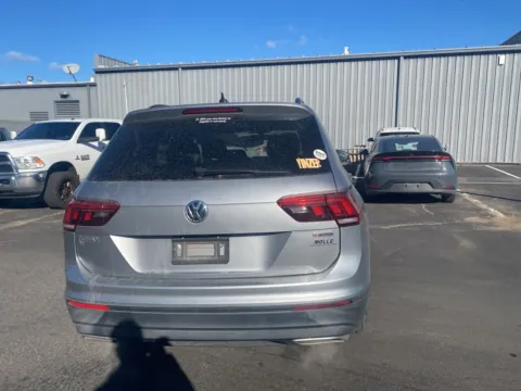 More photos of 2019 Volkswagen Tiguan SE at Jay Wolfe Acura, MO