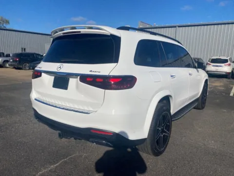 More photos of 2025 Mercedes-Benz GLS 450 at Jay Wolfe Acura, MO