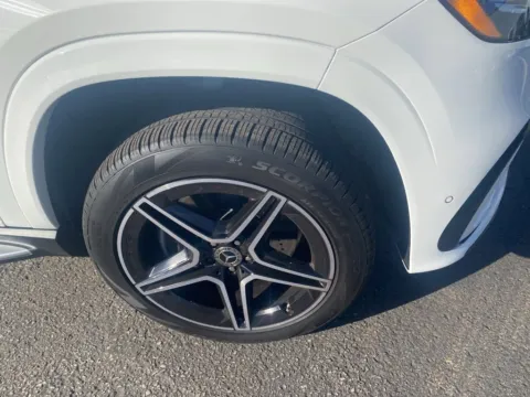 More photos of 2025 Mercedes-Benz GLS 450 at Jay Wolfe Acura, MO