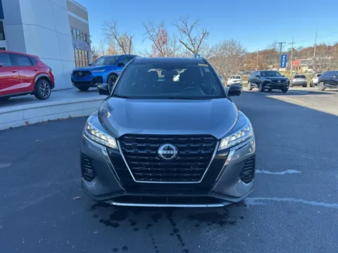 Photos of 2024 Nissan Kicks SR for sale in Kansas City, MO at Jay Wolfe Acura