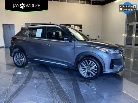Gray 2024 Nissan Kicks SR for sale in Kansas City, MO