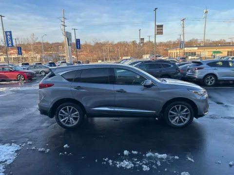 More photos of 2023 Acura RDX w/Technology Package at Jay Wolfe Acura, MO