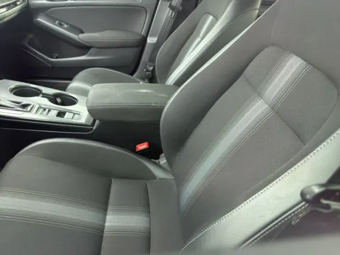 More photos of 2024 Honda Civic Sedan Sport at Jay Wolfe Acura, MO