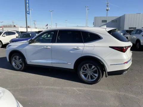 More photos of 2026 Acura MDX at Jay Wolfe Acura, MO