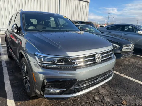 Photos of 2021 Volkswagen Tiguan SEL Premium R-Line for sale in Kansas City, MO at Jay Wolfe Acura