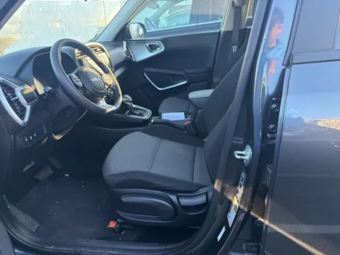 More photos of 2023 Kia Soul LX at Jay Wolfe Acura, MO