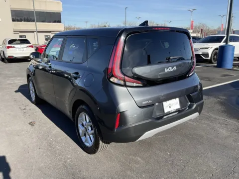 More photos of 2023 Kia Soul LX at Jay Wolfe Acura, MO