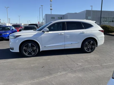 Photos of 2026 Acura MDX w/Advance Package for sale in Kansas City, MO at Jay Wolfe Acura