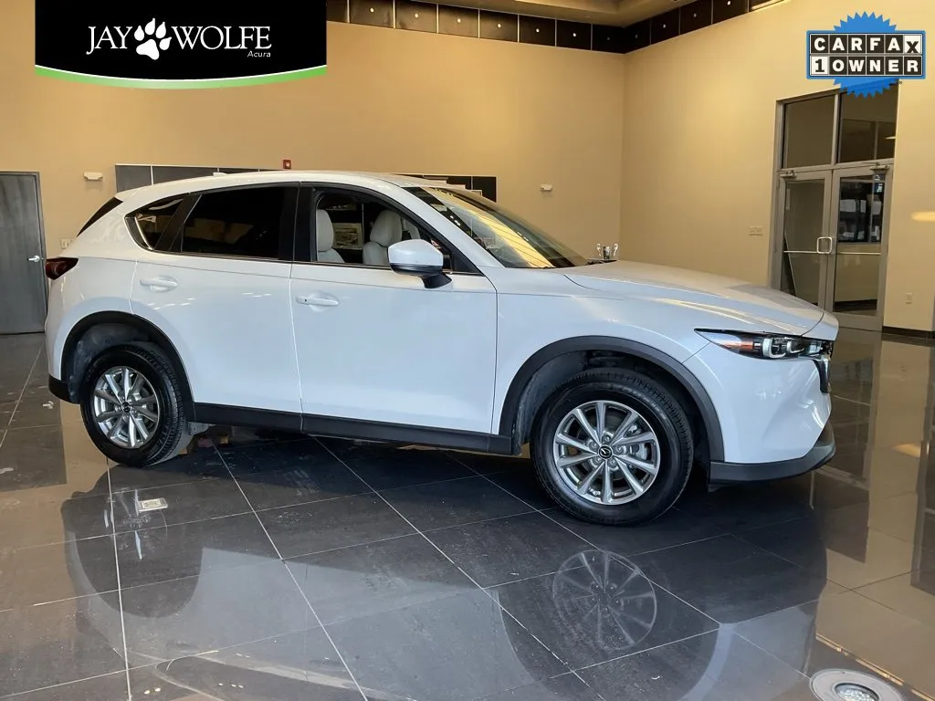 White 2023 Mazda CX-5 2.5 S Select Package for sale in Kansas City, MO