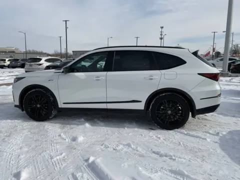 More photos of 2026 Acura MDX w/A-Spec Advance Package at Jay Wolfe Acura, MO