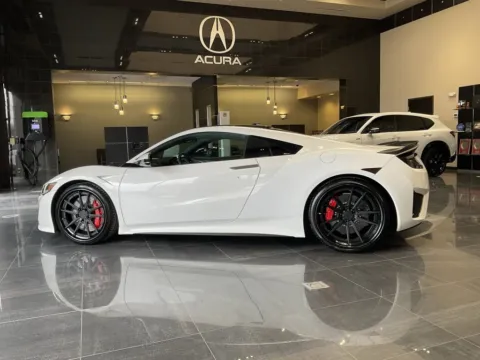 More photos of 2017 Acura NSX at Jay Wolfe Acura, MO