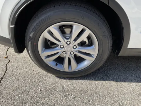 More photos of 2026 Acura MDX at Jay Wolfe Acura, MO