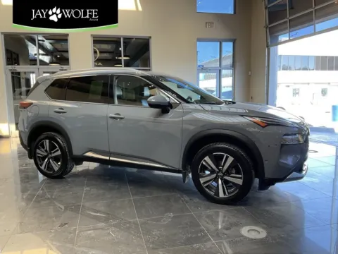 Gray 2023 Nissan Rogue Platinum for sale in Kansas City, MO