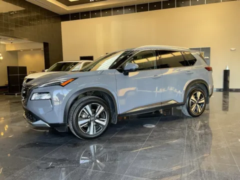 More photos of 2023 Nissan Rogue Platinum at Jay Wolfe Acura, MO
