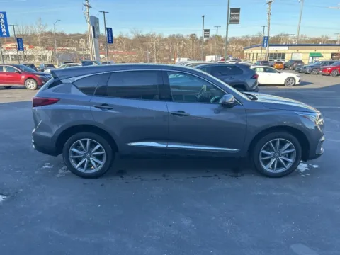 More photos of 2019 Acura RDX w/Technology Pkg at Jay Wolfe Acura, MO