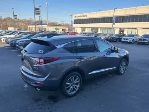 More photos of 2019 Acura RDX w/Technology Pkg at Jay Wolfe Acura, MO