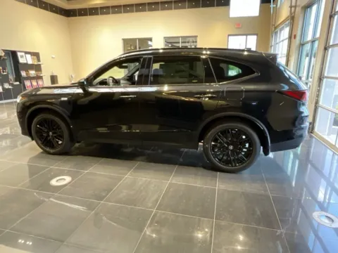More photos of 2026 Acura MDX w/A-Spec Advance Package at Jay Wolfe Acura, MO