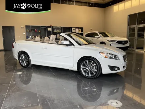 White 2013 Volvo C70 T5 for sale in Kansas City, MO