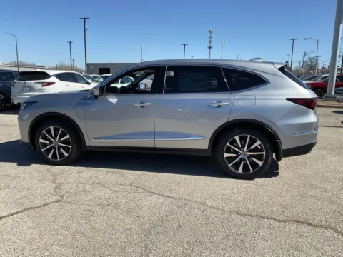 More photos of 2026 Acura MDX w/Technology Package at Jay Wolfe Acura, MO