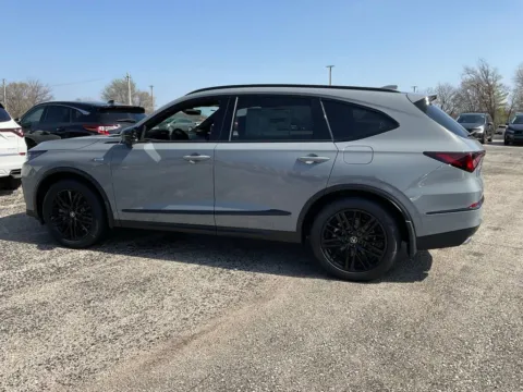 More photos of 2026 Acura MDX w/A-Spec Advance Package at Jay Wolfe Acura, MO