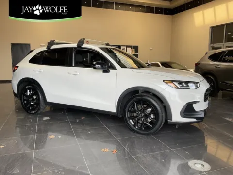 White 2023 Honda HR-V Sport for sale in Kansas City, MO