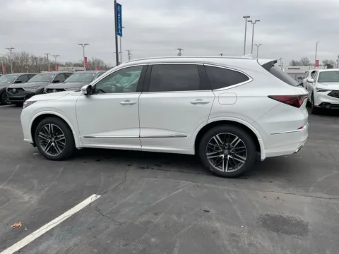 More photos of 2026 Acura MDX w/Advance Package at Jay Wolfe Acura, MO