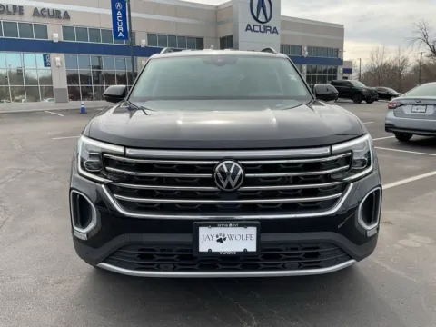 Photos of 2025 Volkswagen Atlas 2.0T SE w/Technology for sale in Kansas City, MO at Jay Wolfe Acura