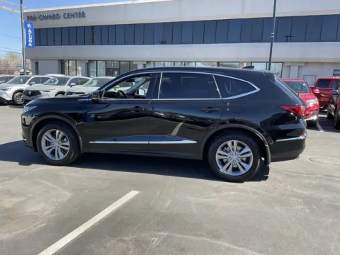 More photos of 2023 Acura MDX 3.5L at Jay Wolfe Acura, MO