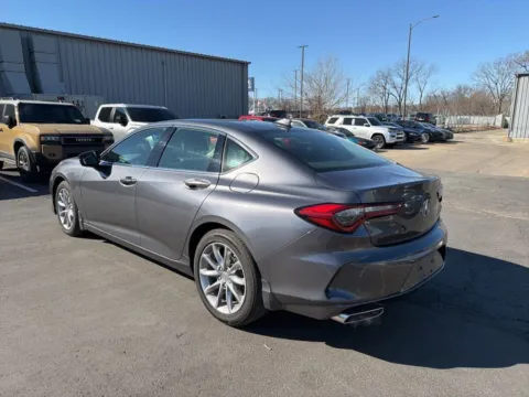 More photos of 2023 Acura TLX at Jay Wolfe Acura, MO