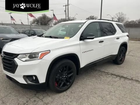 White 2020 Chevrolet Traverse Premier for sale in Kansas City, MO