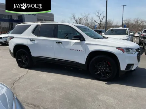 White 2020 Chevrolet Traverse Premier for sale in Kansas City, MO