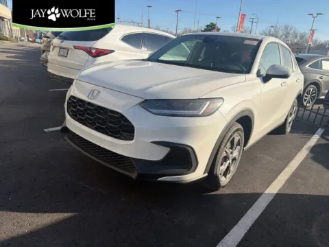 White 2026 Honda HR-V LX for sale in Kansas City, MO