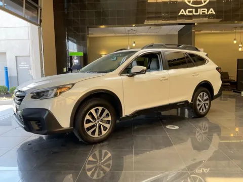 More photos of 2020 Subaru Outback Premium at Jay Wolfe Acura, MO